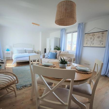 Pb Ferienwohnungen - Fewo 5 - Stilvoll Eingerichtetes Studio Im Herzen Senftenbergs Bagian luar foto